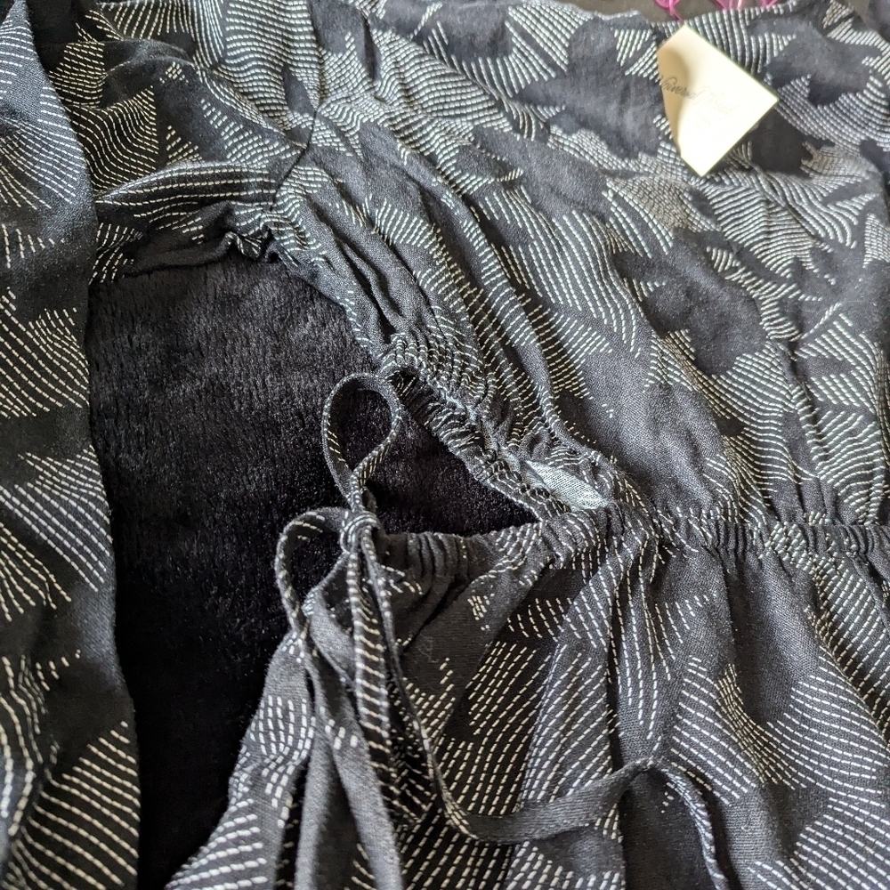 NWT Universal Thread Black Multi Cut Out Dress M … - image 5